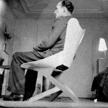 Stoel ontwerp 1935 Gebogen multiplex, model Robert Baccini